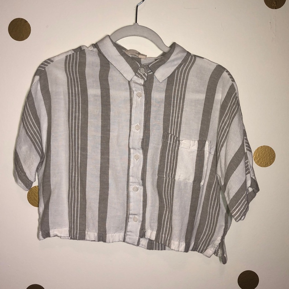 Short sleeve crop top